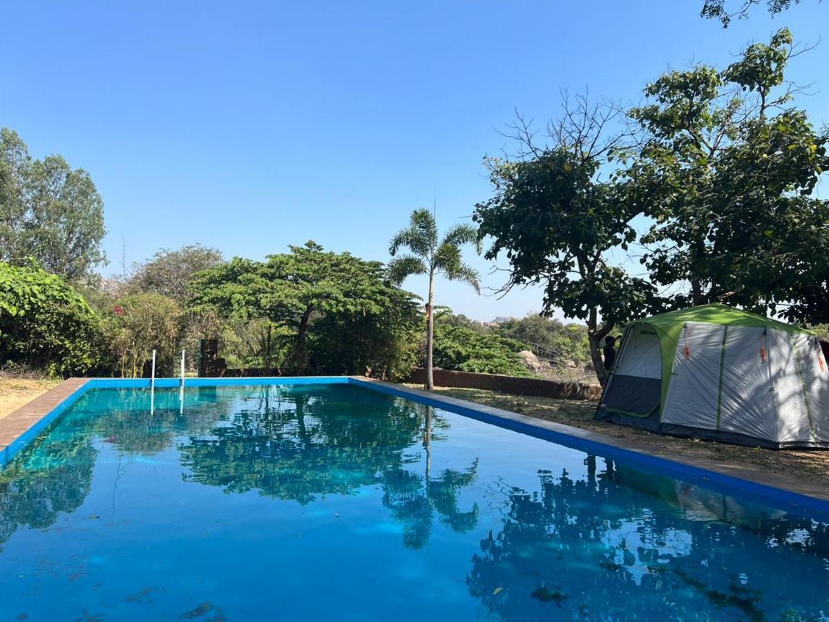 Leo Wodden Resort Hampi Extérieur photo