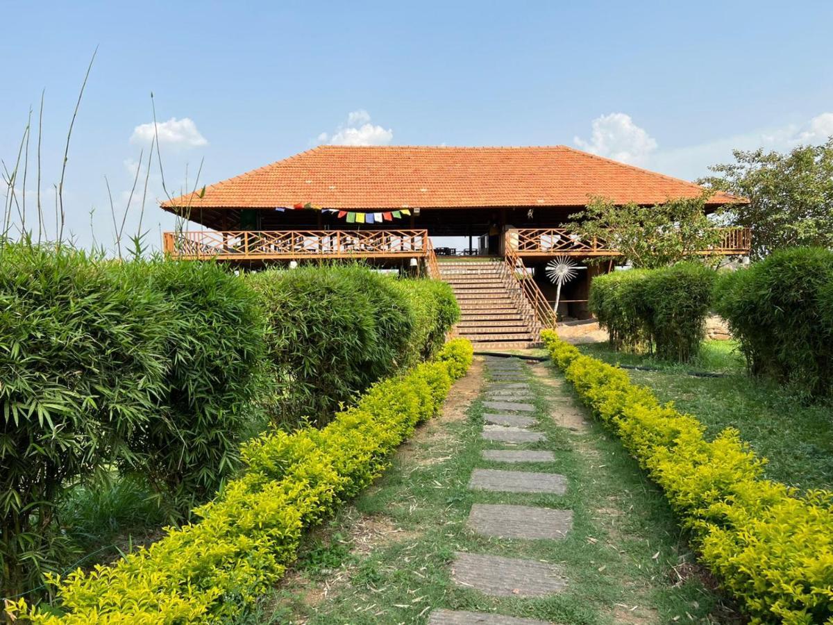 Leo Wodden Resort Hampi Extérieur photo