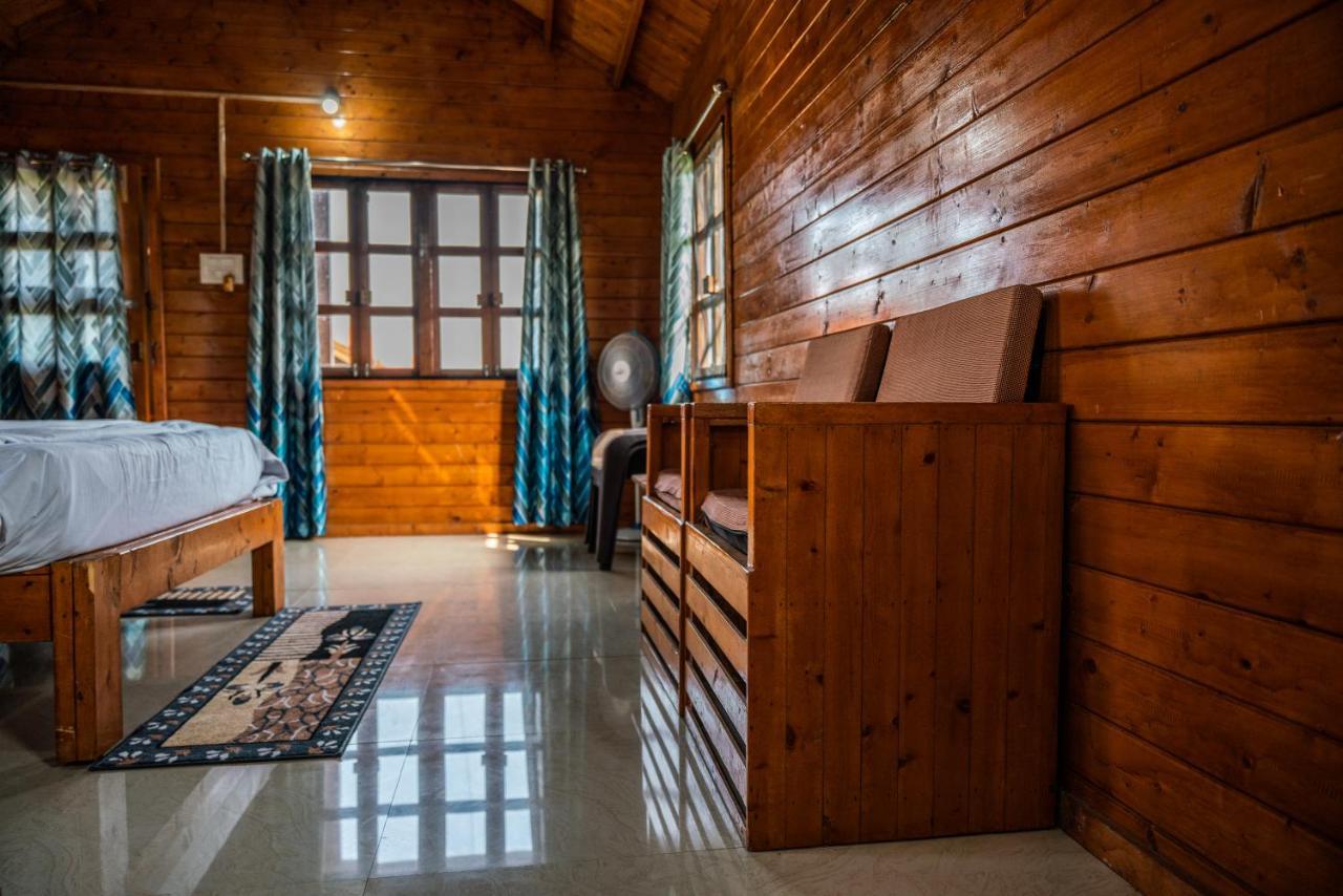 Leo Wodden Resort Hampi Extérieur photo